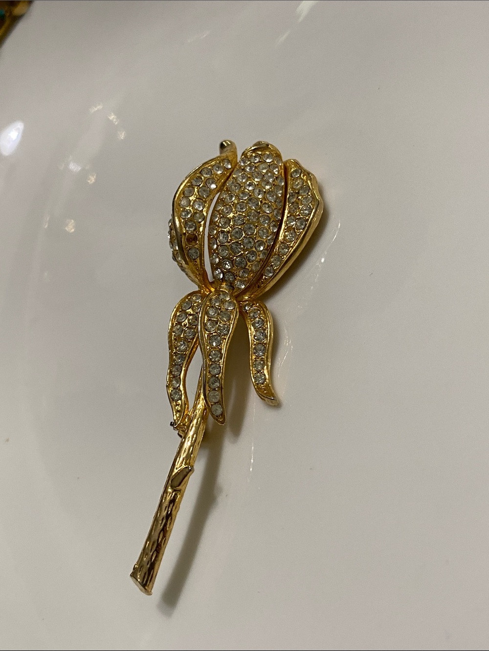 VTG Gold Crystal Flower Brooch